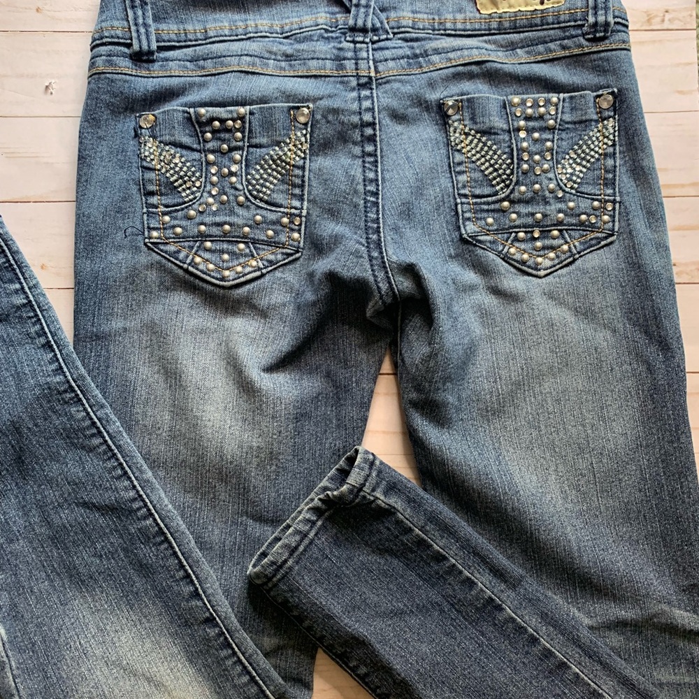 Women's Blue Jeans with Embellished Pockets